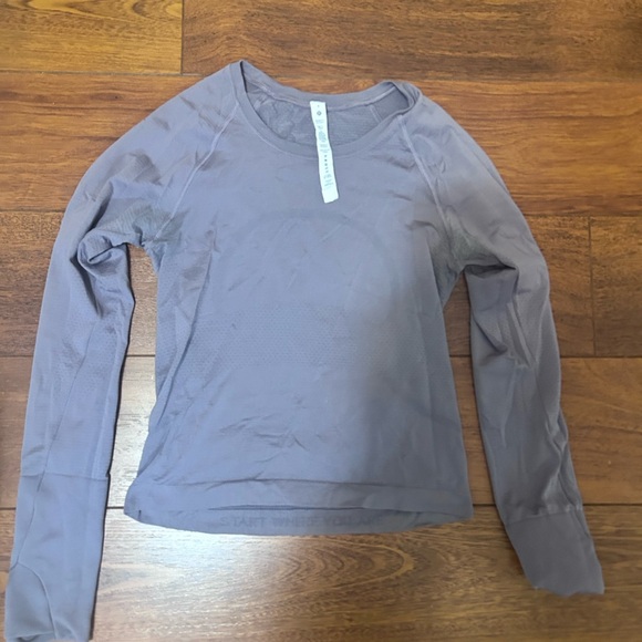Swiftly Long Shirt Lululemon size 4 - Picture 2 of 3